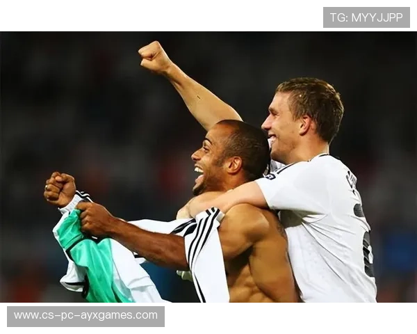 多特边路拖拉式突破制造了比赛高潮