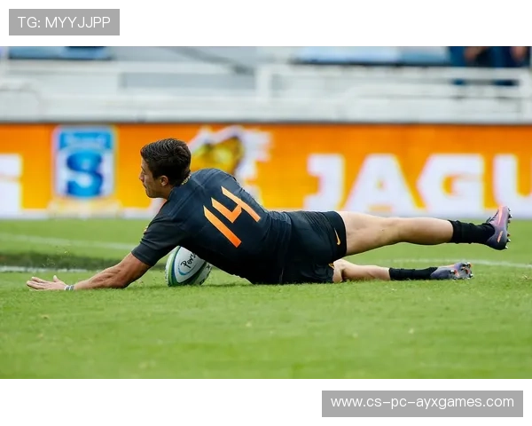 巴萨通过短传连续推进,加维位置感与判断力突出