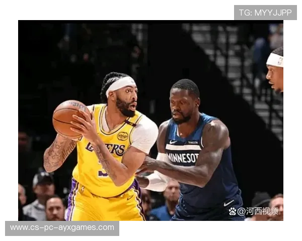 安东尼·戴维斯连抢两板，湖人内线强势回补